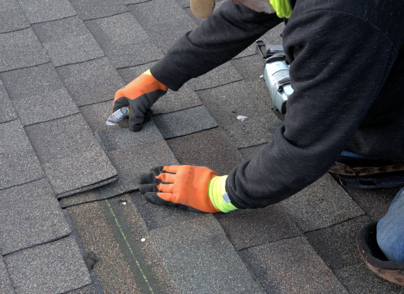 Asphalt Roof Repair in Keego Harbor, MI